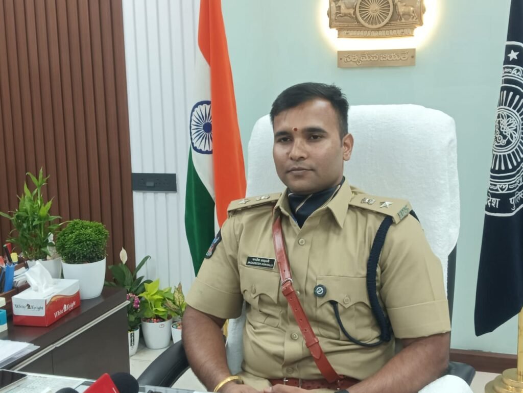 పల్నాడు జిల్లా ఎస్పీగా బాధ్యతలు స్వీకరించిన జగదీష్ ఆదహళ్లి